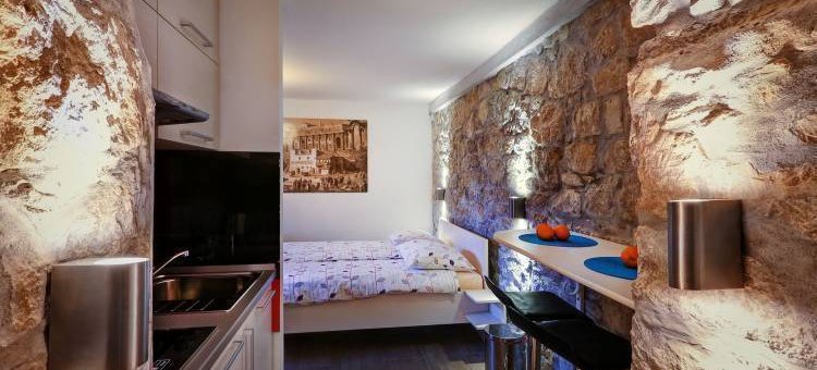 Veli Varos Apartments and Rooms, Split, Croatia