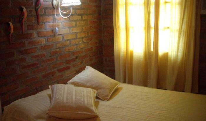 Azaleas Place Guest House - Get low hotel rates and check availability in Puerto Iguazu 12 photos