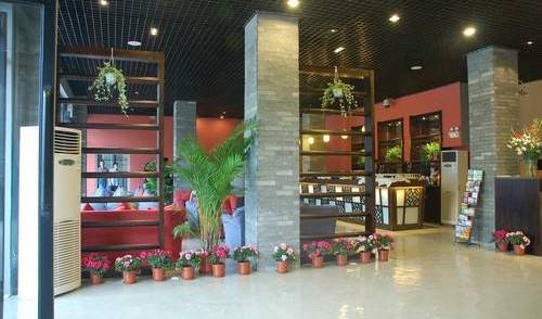 Riverside Youth Hostel (Jiangpan) - Get low hotel rates and check availability in Guangzhou 3 photos