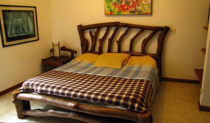 Hostal Casa Maydee - Поиск доступных номеров и кроватей для общежития и бронирование гостиниц в Medellin, Хостелы рядом с турами и домами знаменитостей 15 фотографии