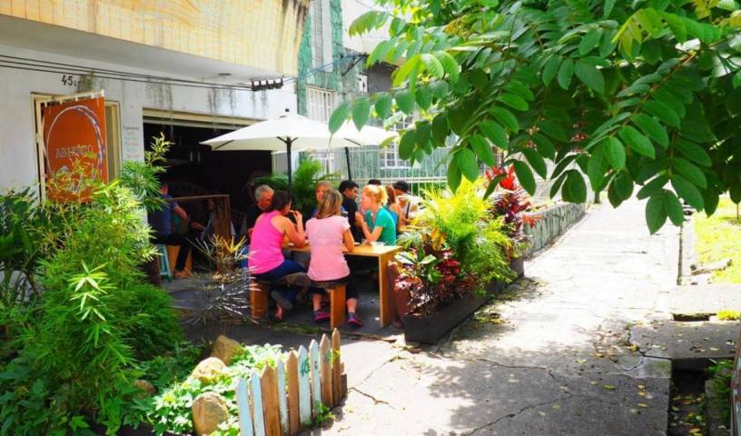 Hostel Ondas - Tìm phòng miễn phí và mức giá thấp đảm bảo Medellin, Đi xanh, những ký túc xá sinh thái thân thiện nhất trên thế giới 11 ảnh