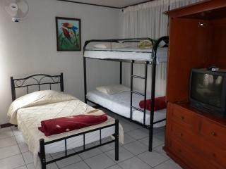 Hostel Sabana, San Ramon, Costa Rica, book budget vacations here in San Ramon