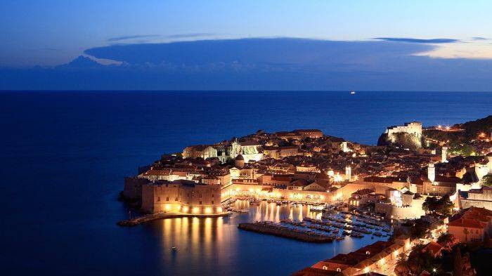 A Class Hostel Marker and Apt Lovrijenac, Dubrovnik, Croatia, Düşük maliyetli oteller içinde Dubrovnik