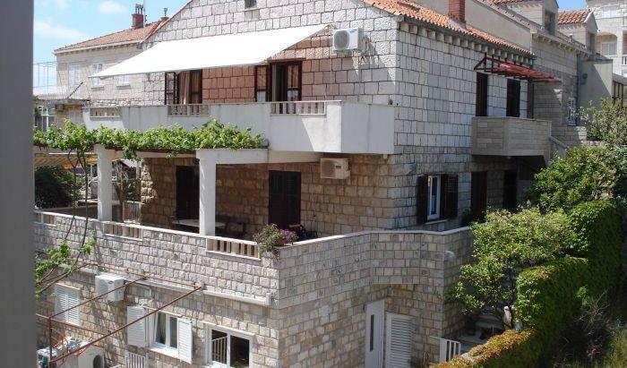 Apartments Brunor - Search for free rooms and guaranteed low rates in Lapad 25 photos