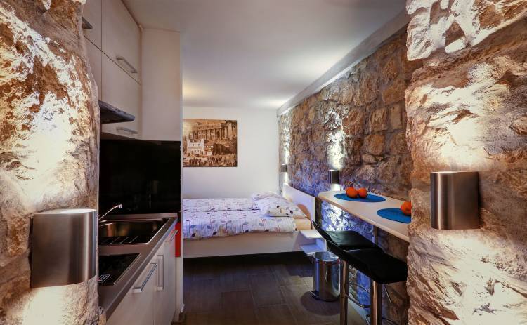 Veli Varos Apartments and Rooms, Split, Croatia, Croatia hotels and hostels