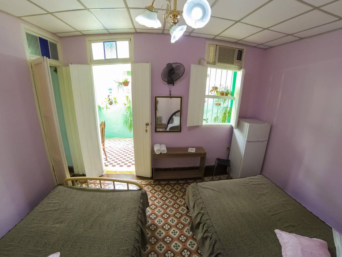 Hostal Familia Rivalta, Santa Clara, Cuba, hotels with the best beds for sleep in Santa Clara