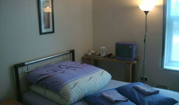 East Midlands Hostel - Search available rooms for hotel and hostel reservations in Derby 3 photos