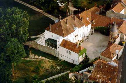 Castle of Prauthoy, Prauthoy, France, travel locations with hotels and hostels in Prauthoy