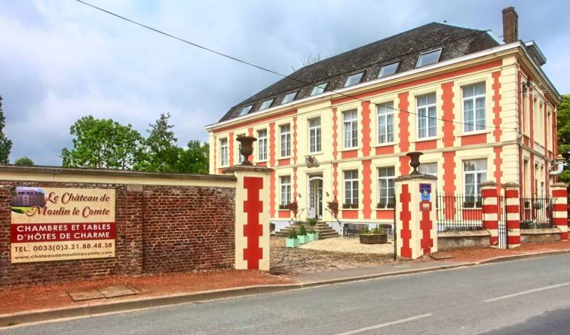 Chateau de Moulin Le Comte - Recherche de chambres disponibles pour réservations d'hôtels et d'auberges à Aire-sur-la-Lys 7 Photos