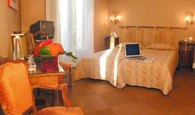 Hotel Delavigne - Search available rooms for hotel and hostel reservations in Paris 3 photos