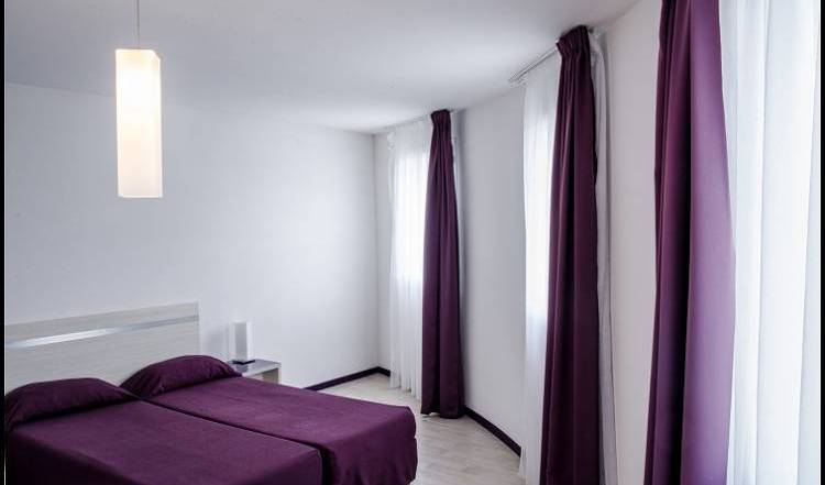Residence La Closeraie - Search available rooms for hotel and hostel reservations in Lourdes, affordable posadas, pensions, hostels, rural houses, and apartments 22 photos