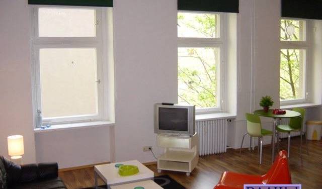 Goltz 21 - Search for free rooms and guaranteed low rates in Berlin, highly recommended travel booking site 7 photos