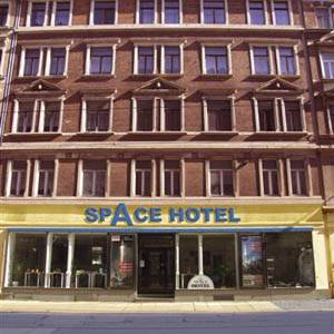Space Hotel and Hostel, Leipzig, Germany, view and explore maps of cities and hotel locations in Leipzig