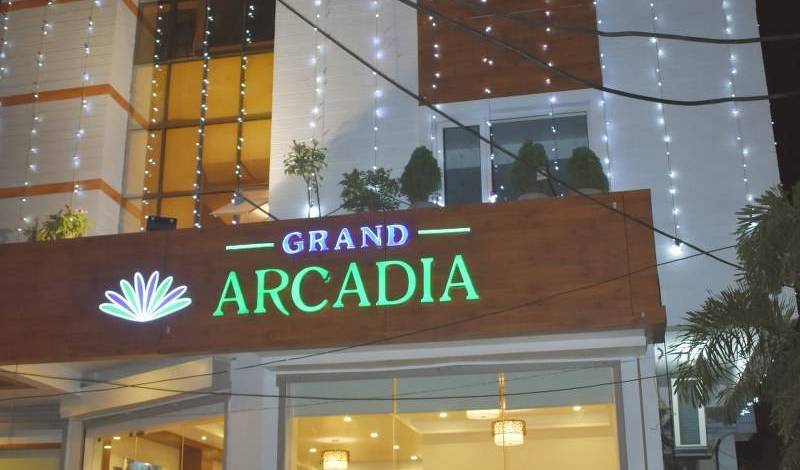 Grand Arcadia - Search for free rooms and guaranteed low rates in Tiruchchirappalli 2 photos