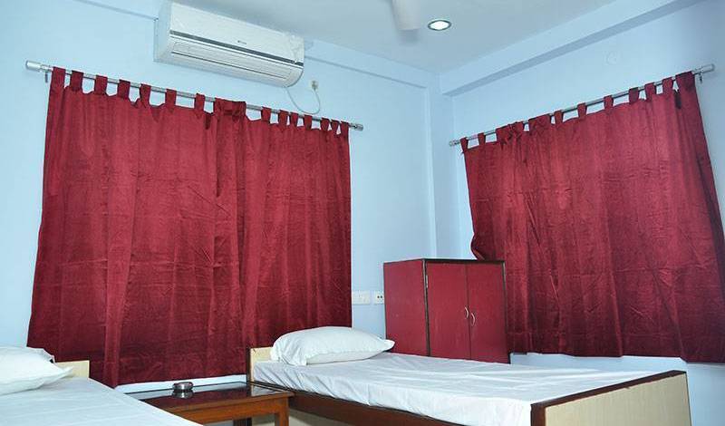 Himalaya Inn Service Apartment - Get low hotel rates and check availability in Kolkata, cheap hotels 5 photos
