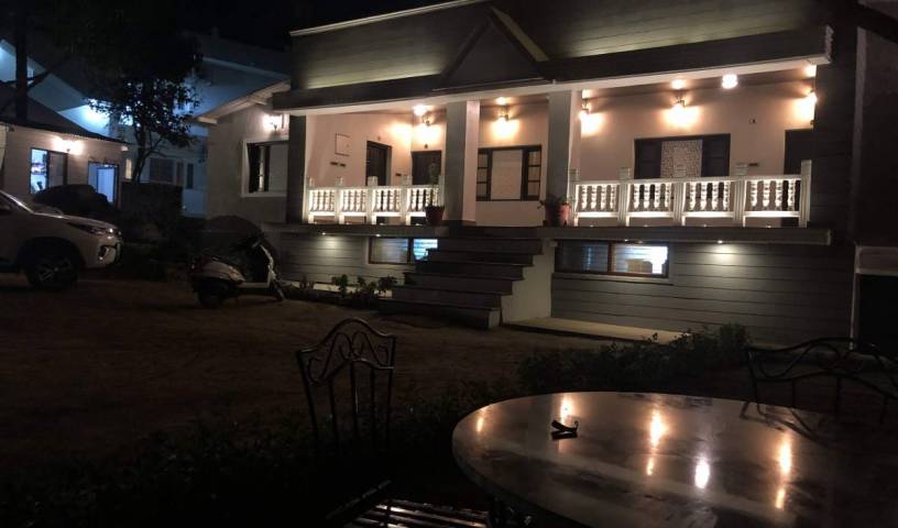Hotel Agroha - Get low hotel rates and check availability in Abu Road, holiday reservations 2 photos