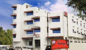 Hotel Mandakini Villas - Zoek beschikbare kamers voor hotel en hostelreserveringen in Agra 7 foto's