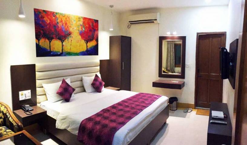 Hotel Veenus Interntional - Get low hotel rates and check availability in Amritsar 16 photos