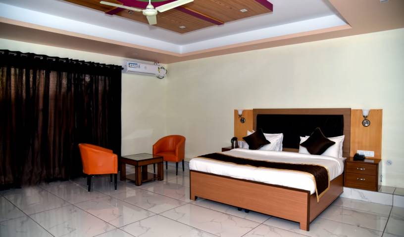 Jai Hotel and Restaurant - Search available rooms for hotel and hostel reservations in Palampur 7 photos