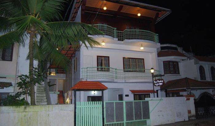 Reds Residency - Homestay - Search available rooms for hotel and hostel reservations in Ernakulam 17 photos