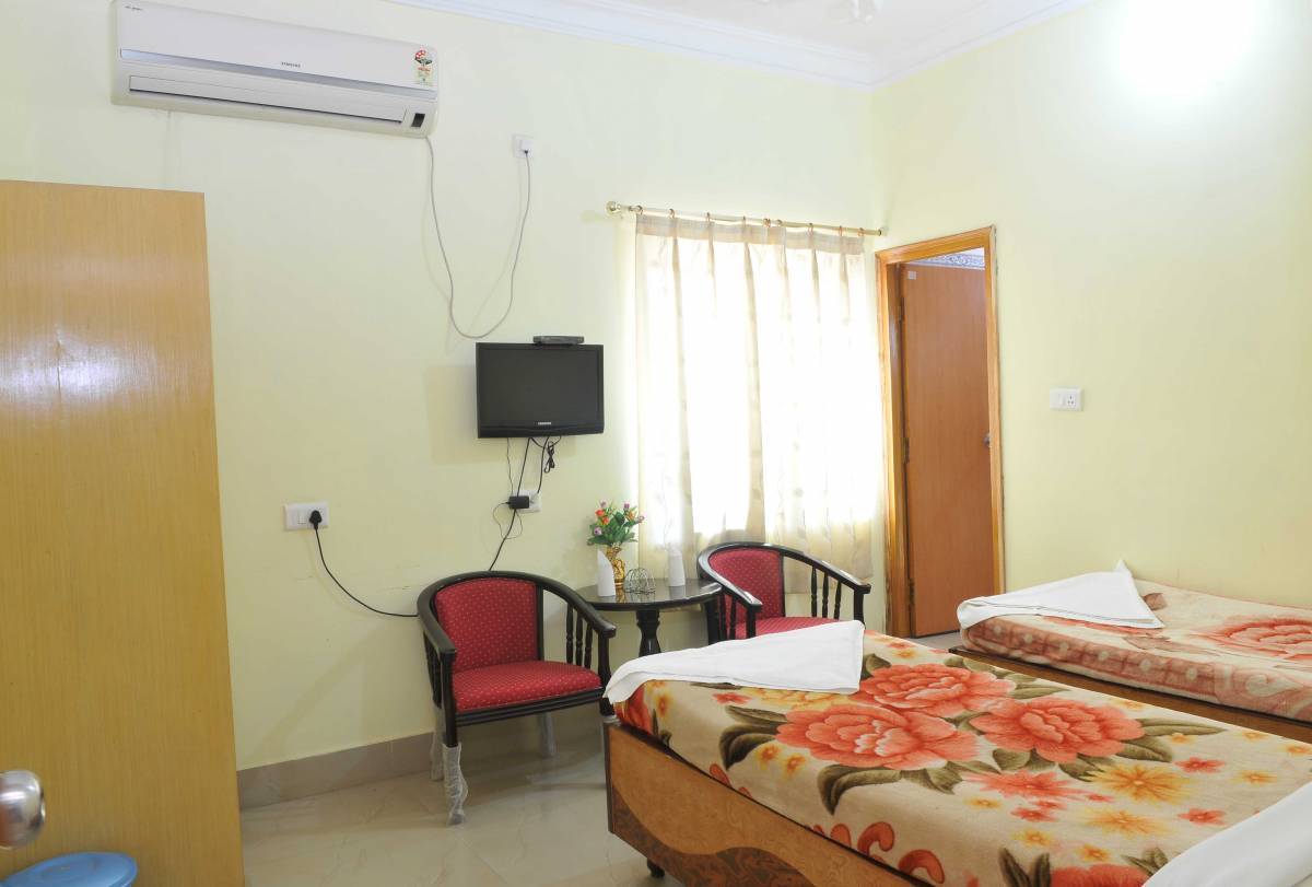 Hotel Kanako International Bodhgaya, Bodh Gaya, India, low cost travel in Bodh Gaya