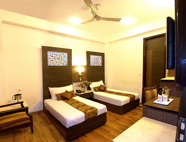Hotel Sunstar Heights, New Delhi, India, family history trips and theme travel in New Delhi