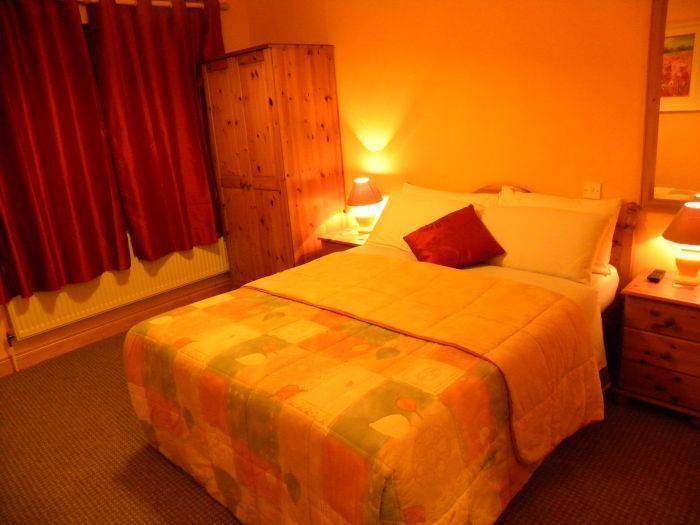 Sea Crest Budget Accommodation, Ballybunion, Ireland, compare reviews, hotels, resorts, inns, and find deals on reservations in Ballybunion