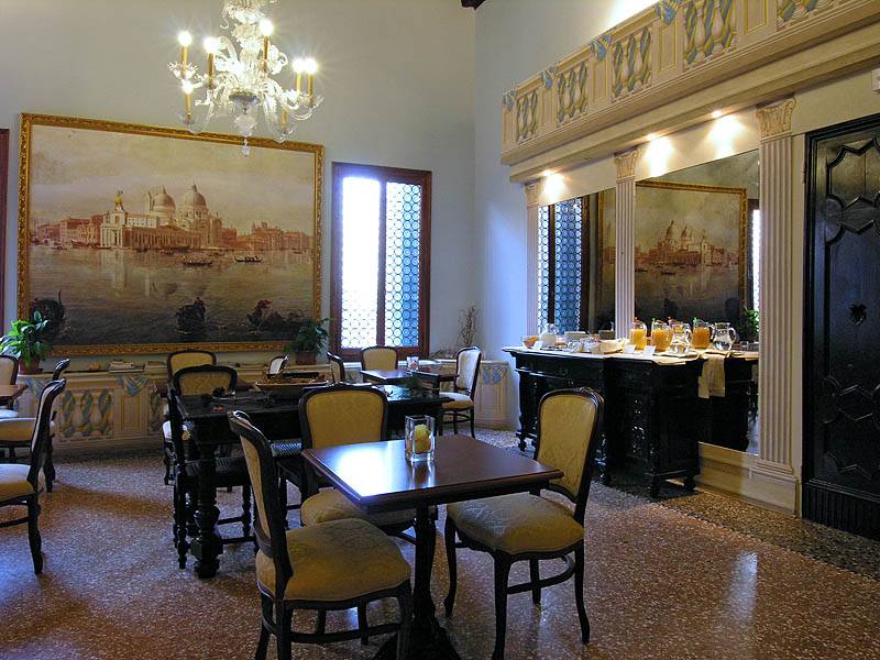 Ca' Centopietre, Venice, Italy, holiday vacations, book a hotel in Venice