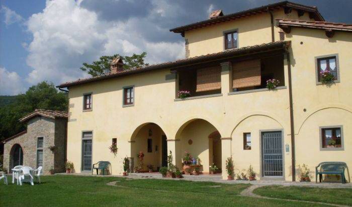 Agriturismo Casa Ronta - Get low hotel rates and check availability in Loro Ciuffenna 23 photos