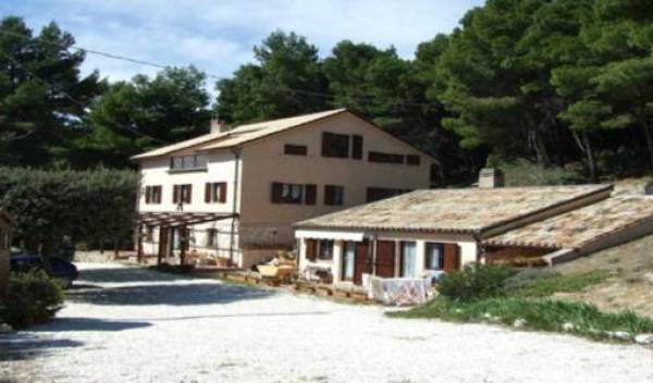 Bed and Breakfast L'Infinito - Search available rooms for hotel and hostel reservations in Sirolo, cheap hotels 13 photos