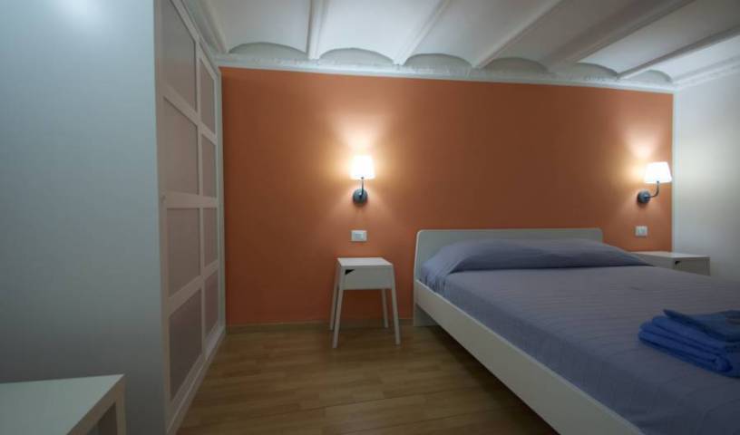 BnB Home Maletto - Søg ledige værelser til hotel og hostel reservationer i Palermo 37 fotos