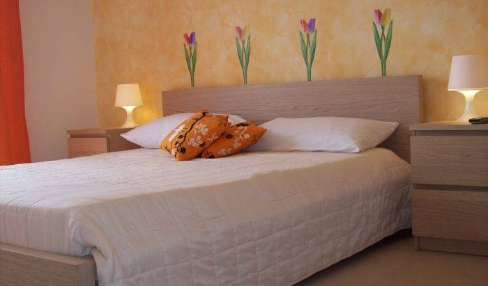 Dormire A Bari - Få lave hotelpriser og tjek ledighed i Bitritto, billige hoteller 9 fotos