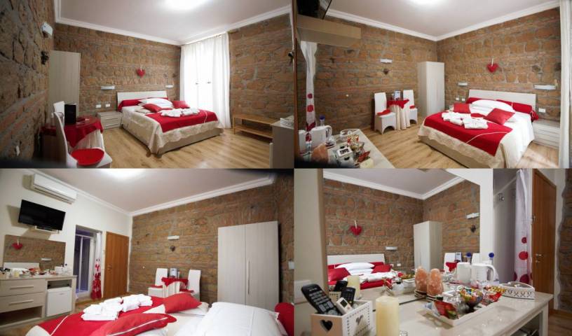 Freedom Love BB - Search available rooms for hotel and hostel reservations in Rome 12 photos