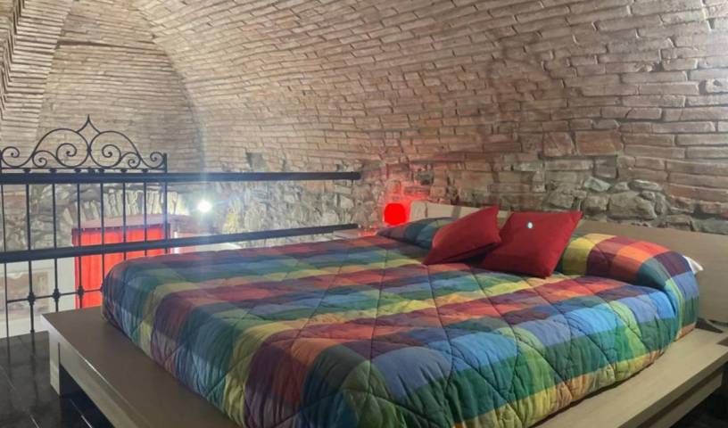 Home Laura - Search for free rooms and guaranteed low rates in Bergamo, Montecalvo Versiggia, Italy hotels and hostels 6 photos
