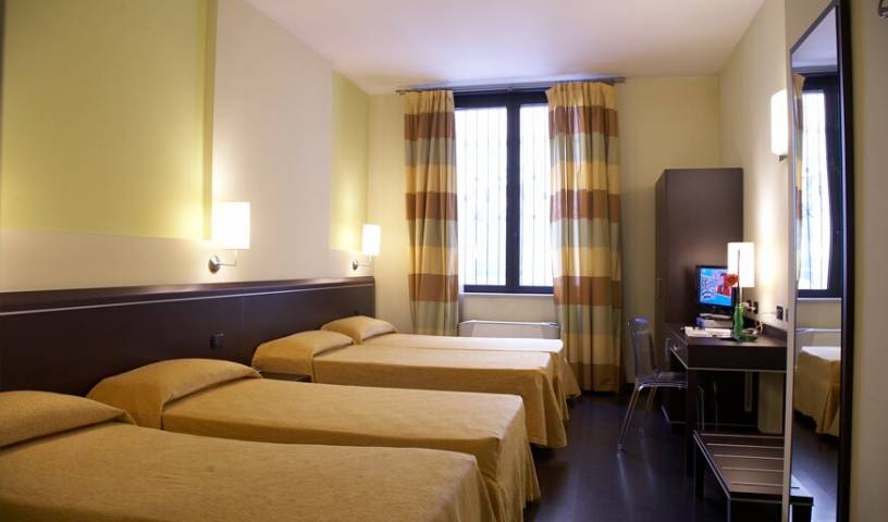 Hotel Campidoglio - Search available rooms for hotel and hostel reservations in Torino 21 photos