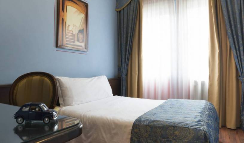 Hotel Cristallo - Get low hotel rates and check availability in Turin, holiday reservations 17 photos