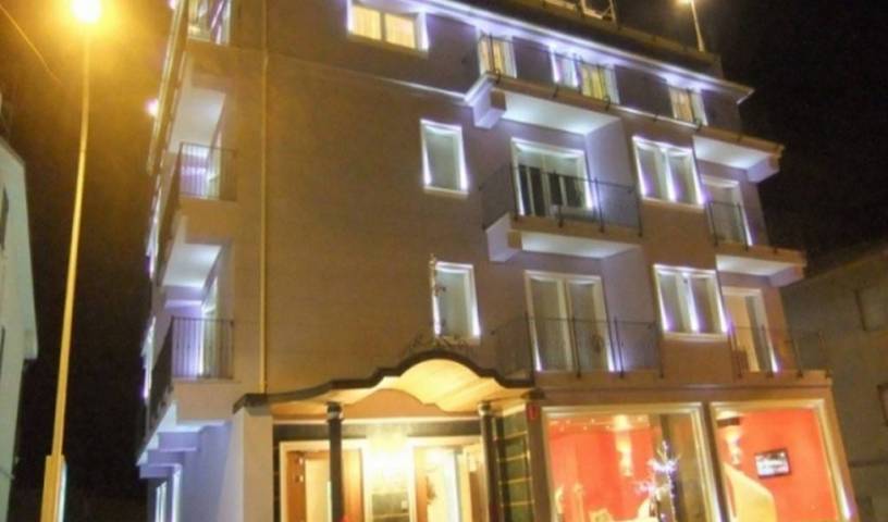 Hotel La Rosa Dei Venti - البحث عن غرف مجانية وضمان معدلات منخفضة في Macerata 10 الصور