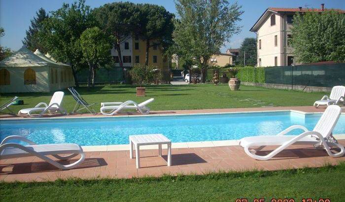 Il Casale di Nanni - Online rezervace ubytování se snídaní a hotely ve městě hornbach Lucca 13 fotky
