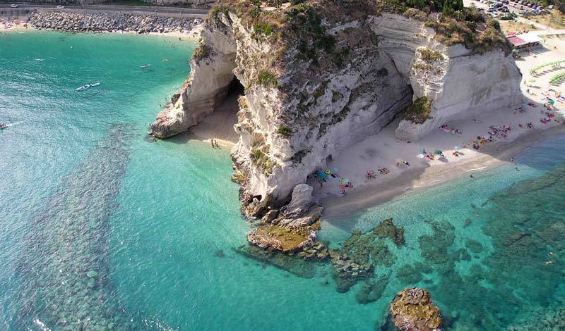 La Costa Smeralda Hotel Club - Search for free rooms and guaranteed low rates in Ricadi, newly opened hotels and hostels in Tropea, Italy 5 photos