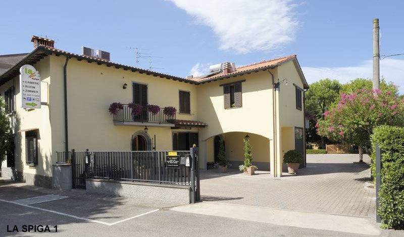 La Spiga - Get low hotel rates and check availability in Campi Bisenzio, how to rent an apartment or aparthotel 36 photos