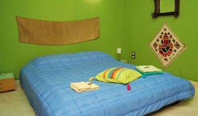 Rapa Nui Rooms - Search available rooms for hotel and hostel reservations in Catania, holiday reservations 7 photos