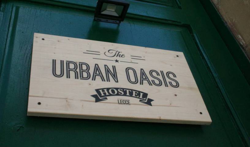 Urban Oasis Hostel - 搜索免费客房，并保证在低利率 Lecce, 放松的酒店和旅馆 11 相片