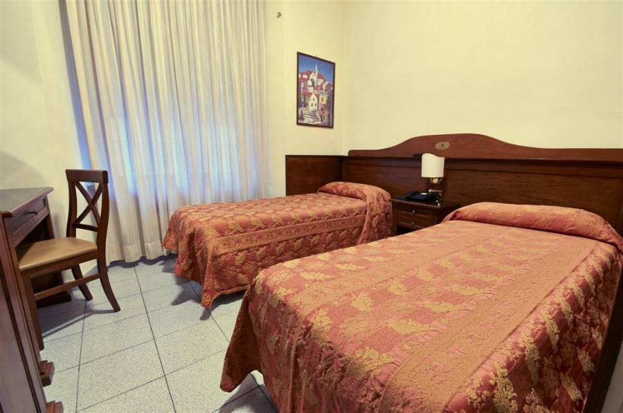 Hotel Pavone, Milan, Italy, Italy hotels and hostels