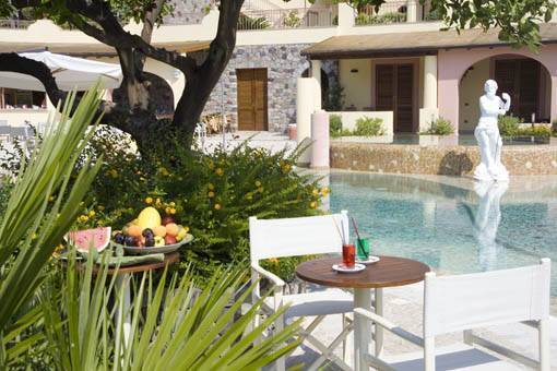 Hotel Tritone, Lipari, Italy, Tiết kiệm cho khách sạn trong Lipari