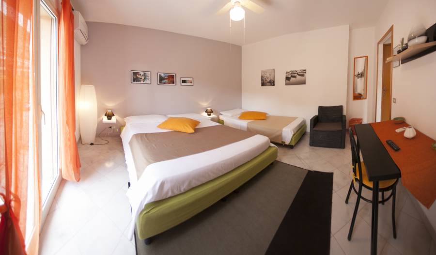 Ma e Mi Bed and Breakfast, Cefalu, Italy, Du lịch hạng nhất và khách sạn trong Cefalu