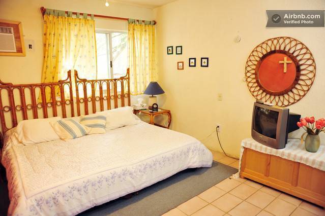 Casa Naranja Bed and Breakfast, Cancun, Mexico, Mexico hotels and hostels