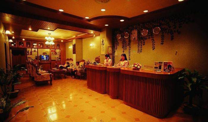 May Shan Hotel - Få lave hotelpriser og tjek ledighed i Rangoon 11 fotos