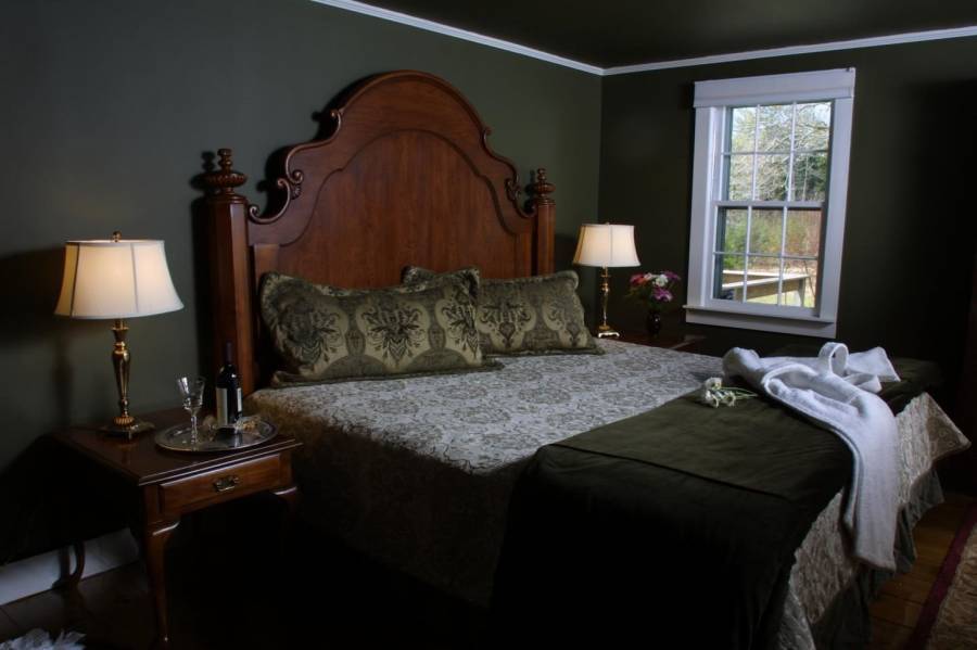 Riverbend Inn B And B, Chocorua, New Hampshire, Reservas en línea, reservas de hoteles, guías de ciudades, vacaciones, viajes estudiantiles, viajes económicos en Chocorua
