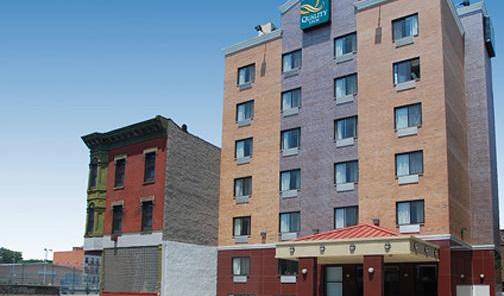 Quality Inn Hotel - Online rezervace ubytování se snídaní a hotely ve městě hornbach Brooklyn 5 fotky