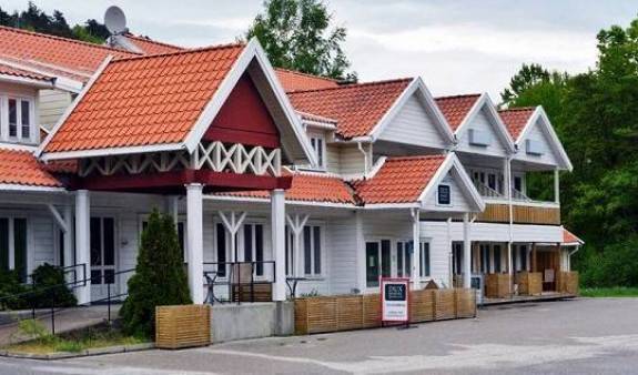 Hovag Hotell - Search available rooms for hotel and hostel reservations in Kristiansand, highly recommended travel booking site 4 photos